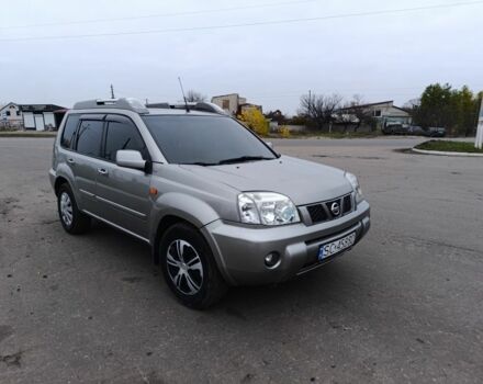 Серый Ниссан ИксТрейл, объемом двигателя 2.2 л и пробегом 333 тыс. км за 2500 $, фото 1 на Automoto.ua