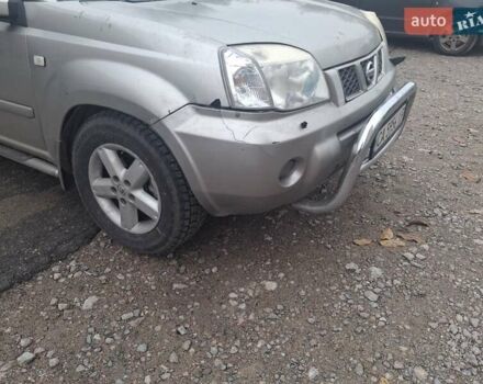 Серый Ниссан ИксТрейл, объемом двигателя 2.18 л и пробегом 273 тыс. км за 5800 $, фото 9 на Automoto.ua