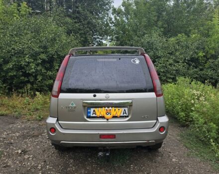 Сірий Ніссан ІксТрейл, об'ємом двигуна 0 л та пробігом 255 тис. км за 4505 $, фото 4 на Automoto.ua