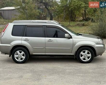 Серый Ниссан ИксТрейл, объемом двигателя 2.5 л и пробегом 265 тыс. км за 6000 $, фото 9 на Automoto.ua