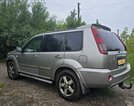 Сірий Ніссан ІксТрейл, об'ємом двигуна 0 л та пробігом 255 тис. км за 4505 $, фото 1 на Automoto.ua