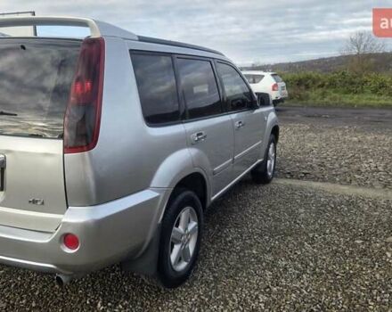 Серый Ниссан ИксТрейл, объемом двигателя 2.18 л и пробегом 337 тыс. км за 5950 $, фото 6 на Automoto.ua