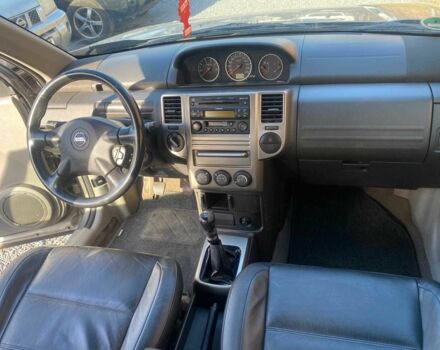 Сірий Ніссан ІксТрейл, об'ємом двигуна 2.2 л та пробігом 220 тис. км за 4100 $, фото 8 на Automoto.ua