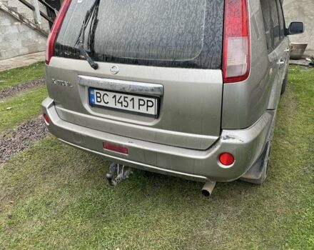 Серый Ниссан ИксТрейл, объемом двигателя 2.5 л и пробегом 299 тыс. км за 4600 $, фото 9 на Automoto.ua