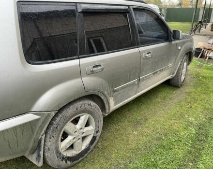 Серый Ниссан ИксТрейл, объемом двигателя 2.5 л и пробегом 299 тыс. км за 4600 $, фото 1 на Automoto.ua