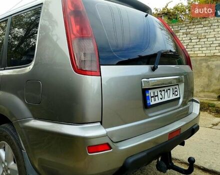 Серый Ниссан ИксТрейл, объемом двигателя 2.2 л и пробегом 240 тыс. км за 6700 $, фото 4 на Automoto.ua