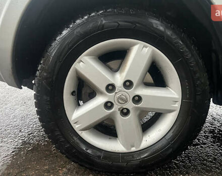 Серый Ниссан ИксТрейл, объемом двигателя 2.2 л и пробегом 323 тыс. км за 4000 $, фото 15 на Automoto.ua