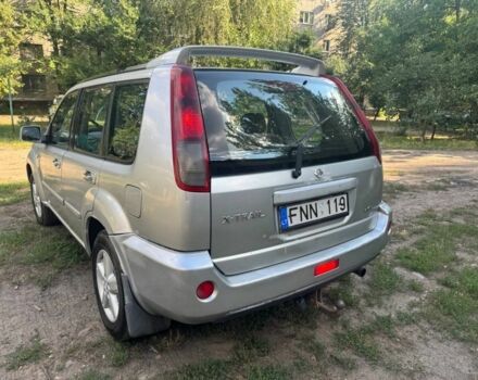 Сірий Ніссан ІксТрейл, об'ємом двигуна 2.2 л та пробігом 200 тис. км за 3200 $, фото 5 на Automoto.ua