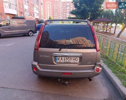 Сірий Ніссан ІксТрейл, об'ємом двигуна 2.2 л та пробігом 345 тис. км за 6800 $, фото 8 на Automoto.ua