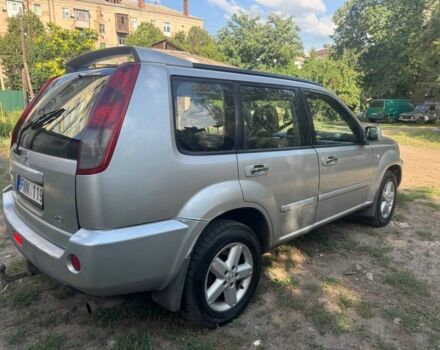Сірий Ніссан ІксТрейл, об'ємом двигуна 2.2 л та пробігом 200 тис. км за 3200 $, фото 4 на Automoto.ua