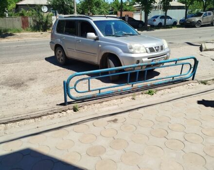 Сірий Ніссан ІксТрейл, об'ємом двигуна 0 л та пробігом 3 тис. км за 3500 $, фото 2 на Automoto.ua