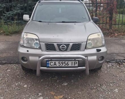 Серый Ниссан ИксТрейл, объемом двигателя 2.18 л и пробегом 273 тыс. км за 5800 $, фото 10 на Automoto.ua