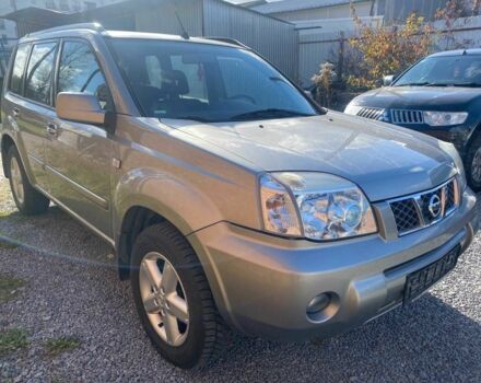 Сірий Ніссан ІксТрейл, об'ємом двигуна 2.2 л та пробігом 220 тис. км за 4100 $, фото 1 на Automoto.ua