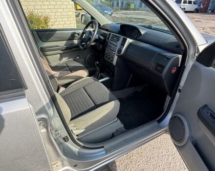 Сірий Ніссан ІксТрейл, об'ємом двигуна 2.2 л та пробігом 343 тис. км за 3900 $, фото 7 на Automoto.ua