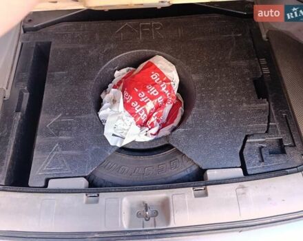 Серый Ниссан ИксТрейл, объемом двигателя 2.2 л и пробегом 345 тыс. км за 6800 $, фото 9 на Automoto.ua