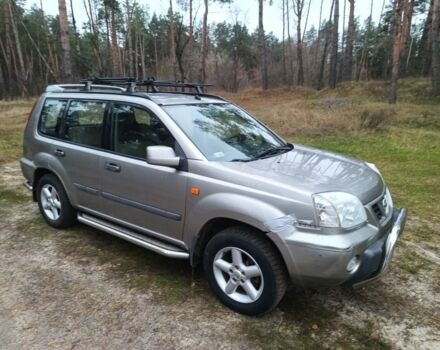 Серый Ниссан ИксТрейл, объемом двигателя 0 л и пробегом 245 тыс. км за 2900 $, фото 2 на Automoto.ua