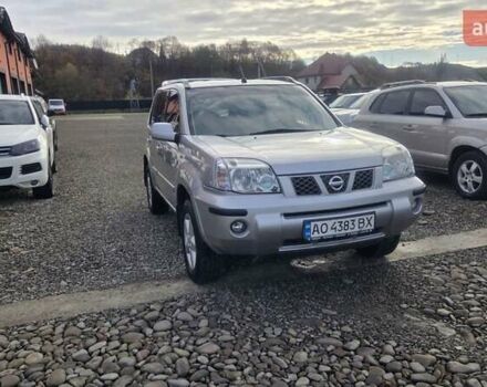 Серый Ниссан ИксТрейл, объемом двигателя 2.18 л и пробегом 337 тыс. км за 5950 $, фото 3 на Automoto.ua