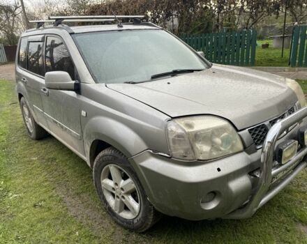 Серый Ниссан ИксТрейл, объемом двигателя 2.5 л и пробегом 299 тыс. км за 4600 $, фото 12 на Automoto.ua