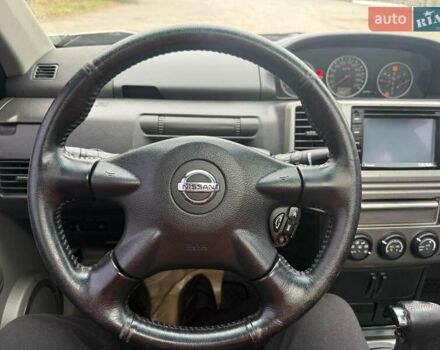 Серый Ниссан ИксТрейл, объемом двигателя 2.5 л и пробегом 265 тыс. км за 6000 $, фото 26 на Automoto.ua