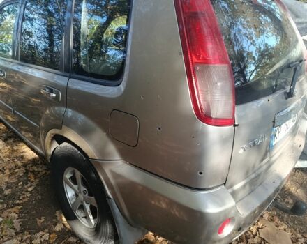 Серый Ниссан ИксТрейл, объемом двигателя 2.2 л и пробегом 230 тыс. км за 3000 $, фото 3 на Automoto.ua