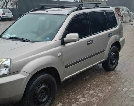 Серый Ниссан ИксТрейл, объемом двигателя 2.2 л и пробегом 327 тыс. км за 3077 $, фото 6 на Automoto.ua