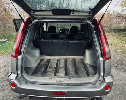 Серый Ниссан ИксТрейл, объемом двигателя 2.2 л и пробегом 298 тыс. км за 3300 $, фото 10 на Automoto.ua