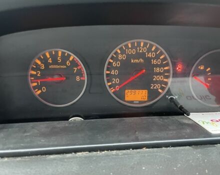 Серый Ниссан ИксТрейл, объемом двигателя 2.5 л и пробегом 299 тыс. км за 4600 $, фото 4 на Automoto.ua