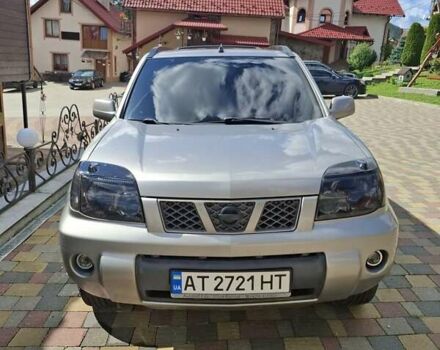 Сірий Ніссан ІксТрейл, об'ємом двигуна 2 л та пробігом 270 тис. км за 8599 $, фото 6 на Automoto.ua