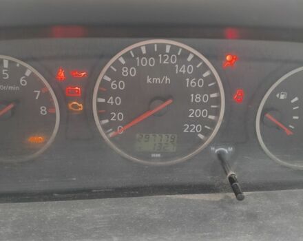 Серый Ниссан ИксТрейл, объемом двигателя 2 л и пробегом 297 тыс. км за 4500 $, фото 3 на Automoto.ua