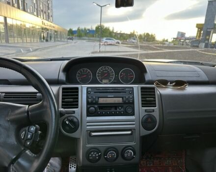 Серый Ниссан ИксТрейл, объемом двигателя 2 л и пробегом 160 тыс. км за 7000 $, фото 14 на Automoto.ua