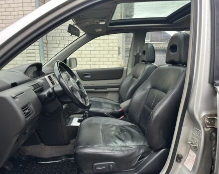 Сірий Ніссан ІксТрейл, об'ємом двигуна 2.2 л та пробігом 157 тис. км за 5900 $, фото 11 на Automoto.ua