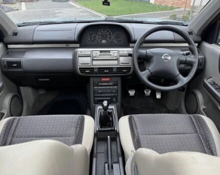 Сірий Ніссан ІксТрейл, об'ємом двигуна 2 л та пробігом 160 тис. км за 2600 $, фото 1 на Automoto.ua