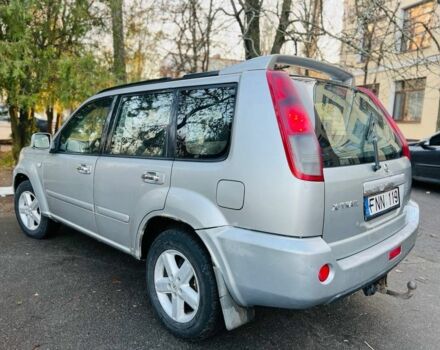 Серый Ниссан ИксТрейл, объемом двигателя 2.2 л и пробегом 100 тыс. км за 3450 $, фото 5 на Automoto.ua