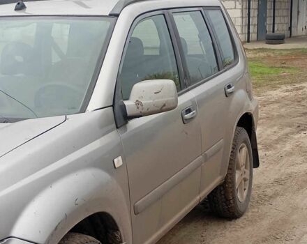 Серый Ниссан ИксТрейл, объемом двигателя 2.2 л и пробегом 111 тыс. км за 3200 $, фото 1 на Automoto.ua