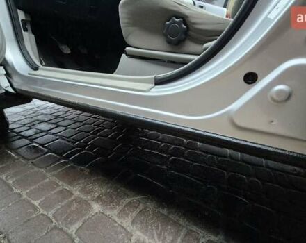 Серый Ниссан ИксТрейл, объемом двигателя 2.2 л и пробегом 490 тыс. км за 6000 $, фото 13 на Automoto.ua