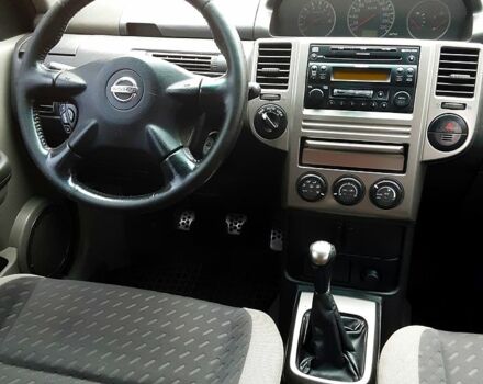 Серый Ниссан ИксТрейл, объемом двигателя 2 л и пробегом 210 тыс. км за 4500 $, фото 11 на Automoto.ua