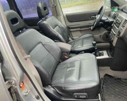 Серый Ниссан ИксТрейл, объемом двигателя 2.2 л и пробегом 287 тыс. км за 4750 $, фото 16 на Automoto.ua