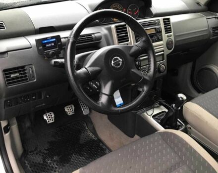 Серый Ниссан ИксТрейл, объемом двигателя 2.2 л и пробегом 188 тыс. км за 3850 $, фото 14 на Automoto.ua