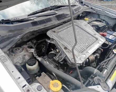 Серый Ниссан ИксТрейл, объемом двигателя 2.2 л и пробегом 330 тыс. км за 4500 $, фото 7 на Automoto.ua