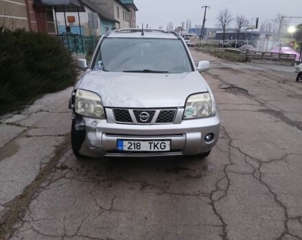Сірий Ніссан ІксТрейл, об'ємом двигуна 0 л та пробігом 200 тис. км за 2300 $, фото 1 на Automoto.ua