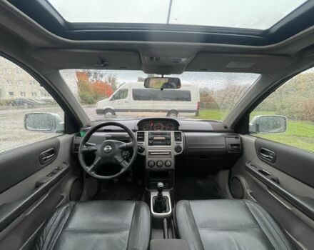 Серый Ниссан ИксТрейл, объемом двигателя 2.2 л и пробегом 287 тыс. км за 4750 $, фото 14 на Automoto.ua