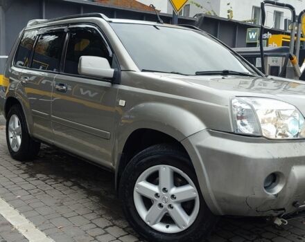 Серый Ниссан ИксТрейл, объемом двигателя 2.2 л и пробегом 293 тыс. км за 4000 $, фото 1 на Automoto.ua