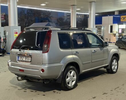 Серый Ниссан ИксТрейл, объемом двигателя 2.2 л и пробегом 100 тыс. км за 3950 $, фото 4 на Automoto.ua