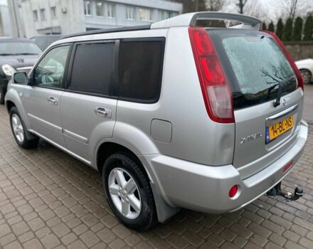 Серый Ниссан ИксТрейл, объемом двигателя 2.2 л и пробегом 272 тыс. км за 4500 $, фото 4 на Automoto.ua