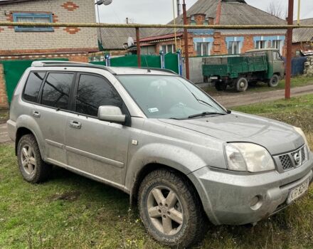 Серый Ниссан ИксТрейл, объемом двигателя 2.2 л и пробегом 350 тыс. км за 2300 $, фото 1 на Automoto.ua