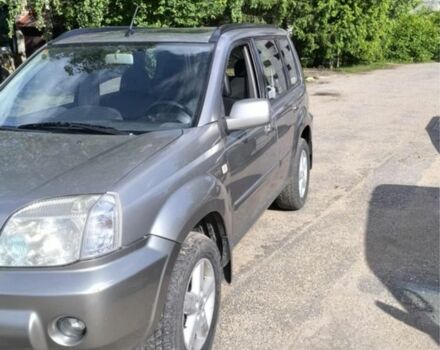 Сірий Ніссан ІксТрейл, об'ємом двигуна 2.2 л та пробігом 236 тис. км за 3700 $, фото 8 на Automoto.ua