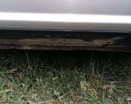 Серый Ниссан ИксТрейл, объемом двигателя 2.2 л и пробегом 350 тыс. км за 3400 $, фото 7 на Automoto.ua