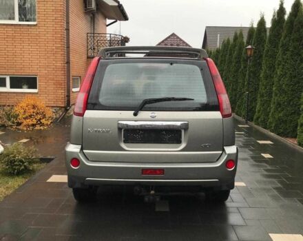 Серый Ниссан ИксТрейл, объемом двигателя 2.2 л и пробегом 188 тыс. км за 3850 $, фото 10 на Automoto.ua