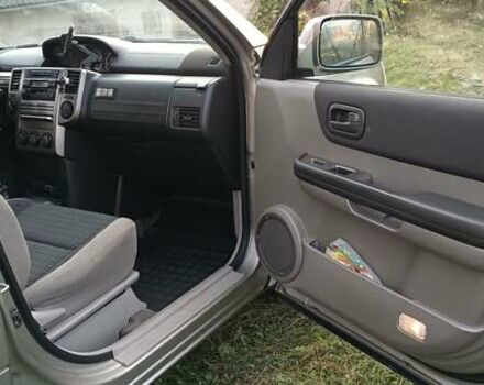 Серый Ниссан ИксТрейл, объемом двигателя 2.2 л и пробегом 350 тыс. км за 3400 $, фото 27 на Automoto.ua