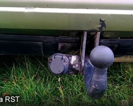 Серый Ниссан ИксТрейл, объемом двигателя 2.2 л и пробегом 350 тыс. км за 3550 $, фото 12 на Automoto.ua